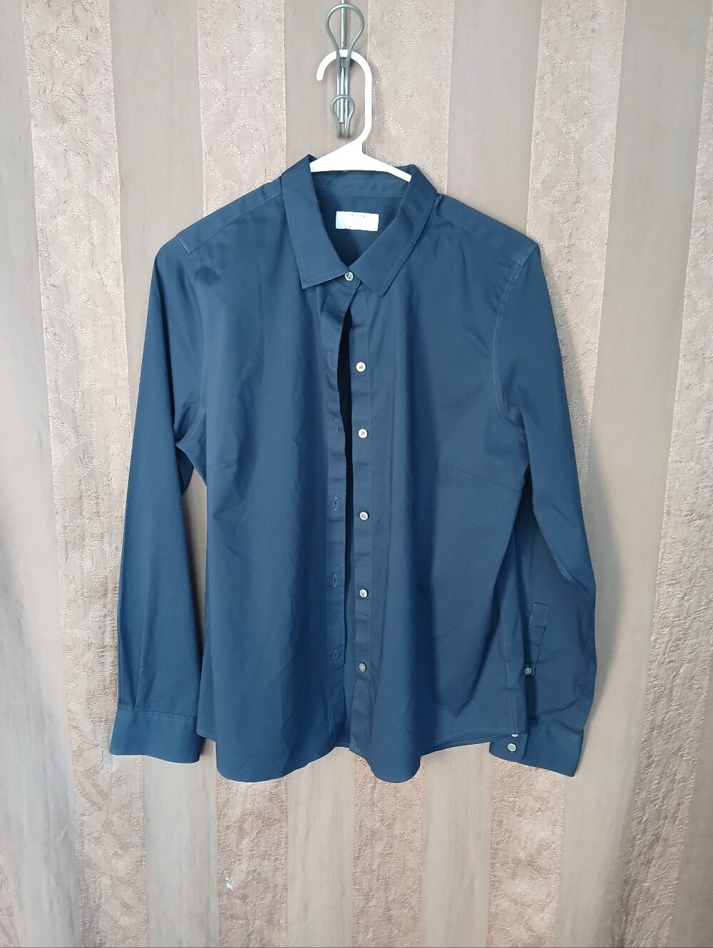 💎 Untuckit Women's Top Wrinkle-Free Stretch Cotton Bella Shirt Navy
